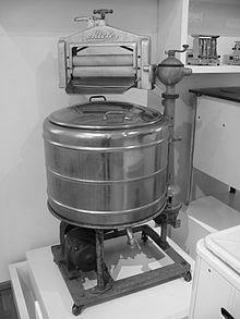 Wahsing machine tub
